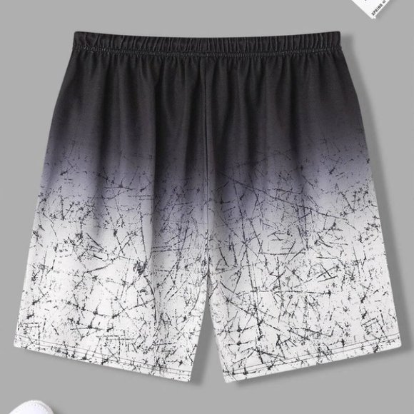 Black & White Vacation Style Men's Gradient Print Shorts - Picture 2 of 4